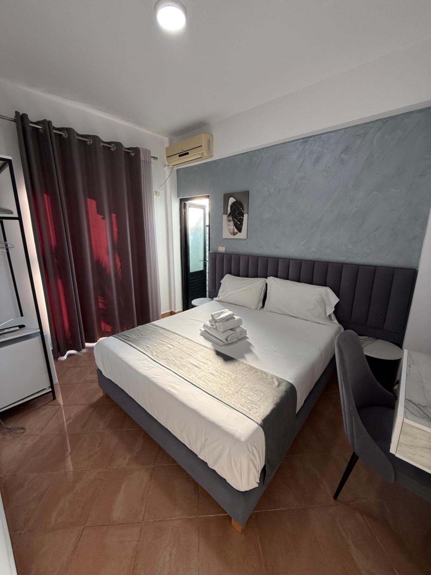 Hotel Summer Sarandë 외부 사진