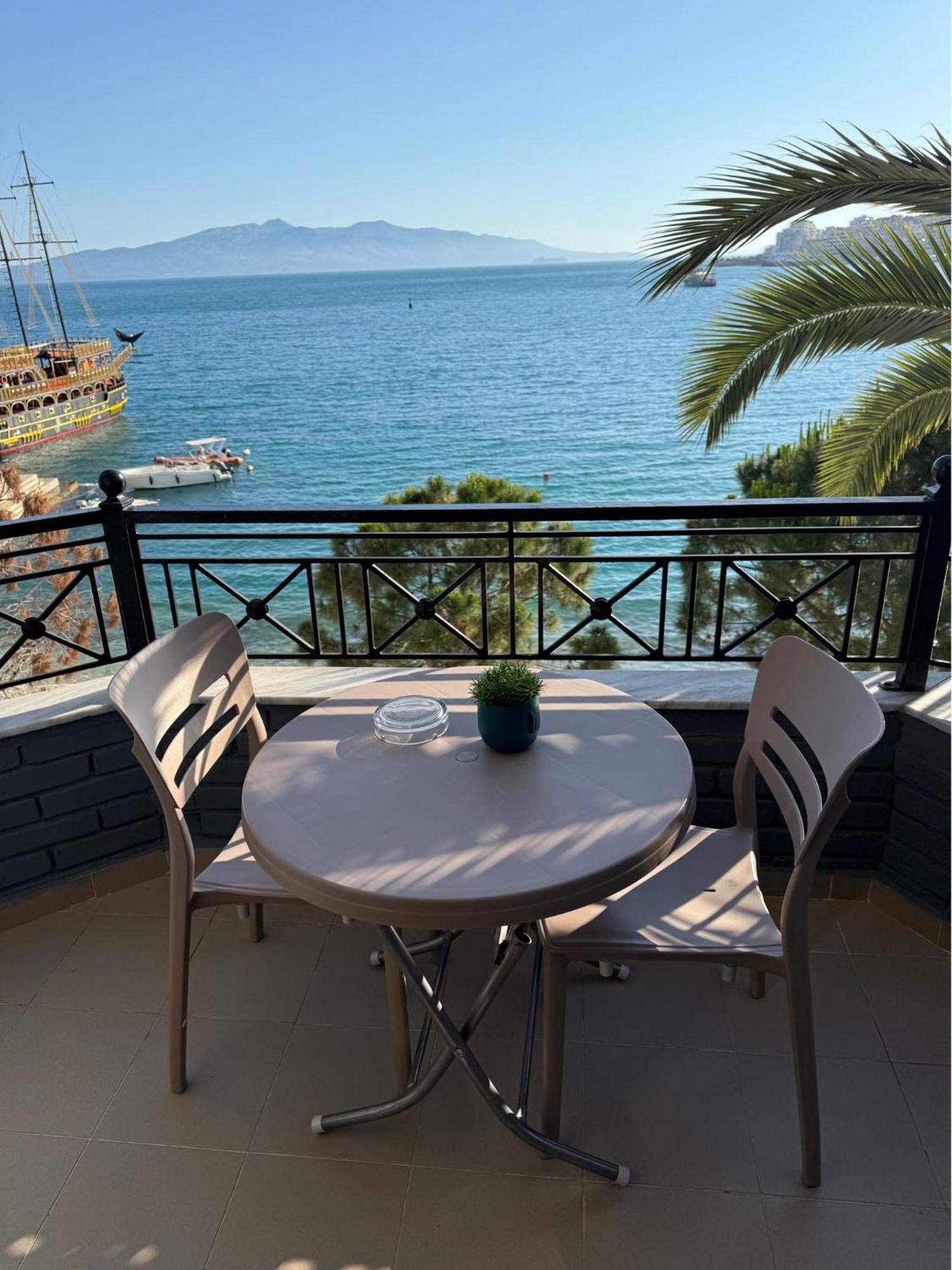 Hotel Summer Sarandë 외부 사진